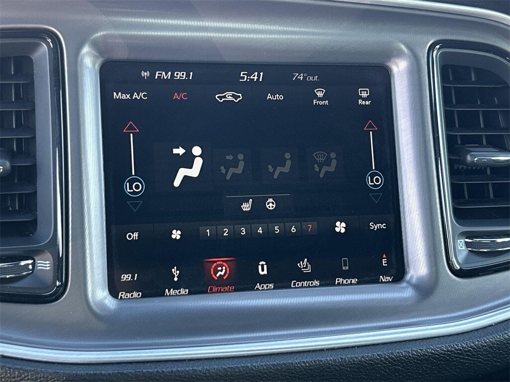 Thumbnail: 2019 Dodge Challenger - 24