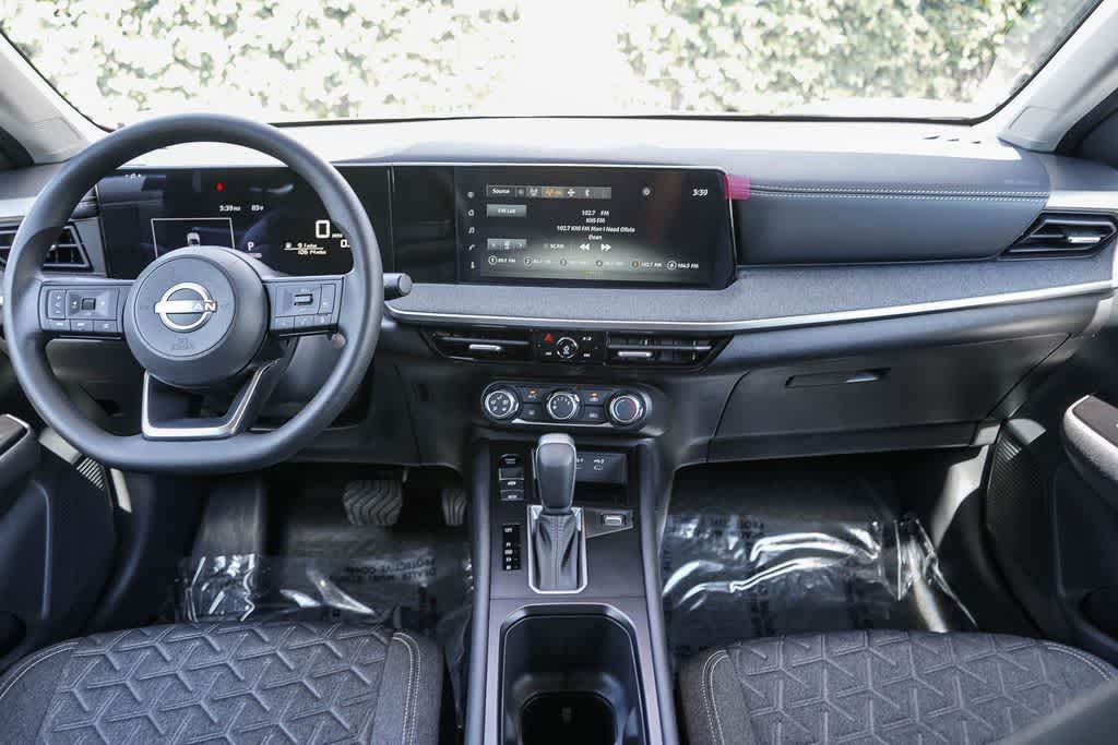 Thumbnail: 2025 Nissan Kicks - 8