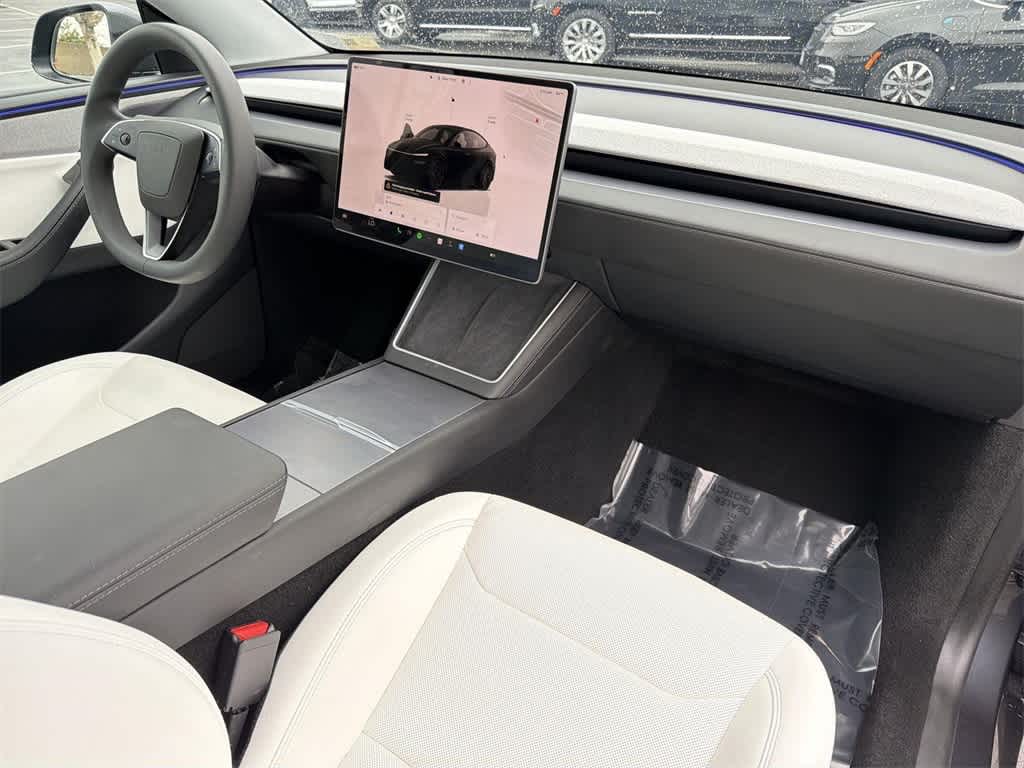 Thumbnail: 2026 Tesla Model Y - 42