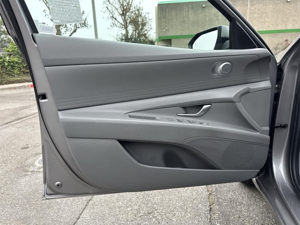 Thumbnail: 2023 Hyundai Elantra - 23