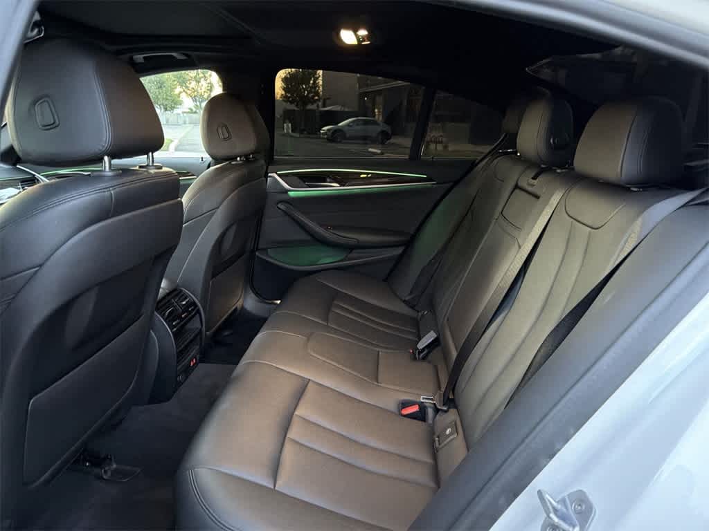 Thumbnail: 2020 BMW 5 Series - 28