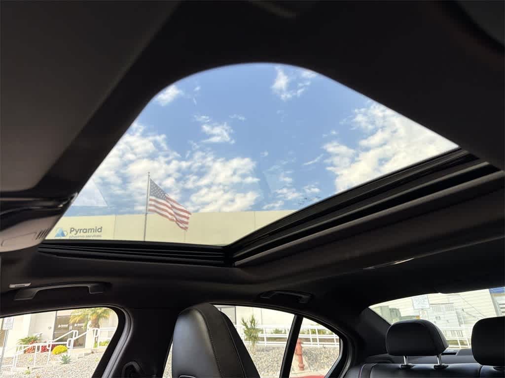 Thumbnail: 2021 BMW M3 - 11