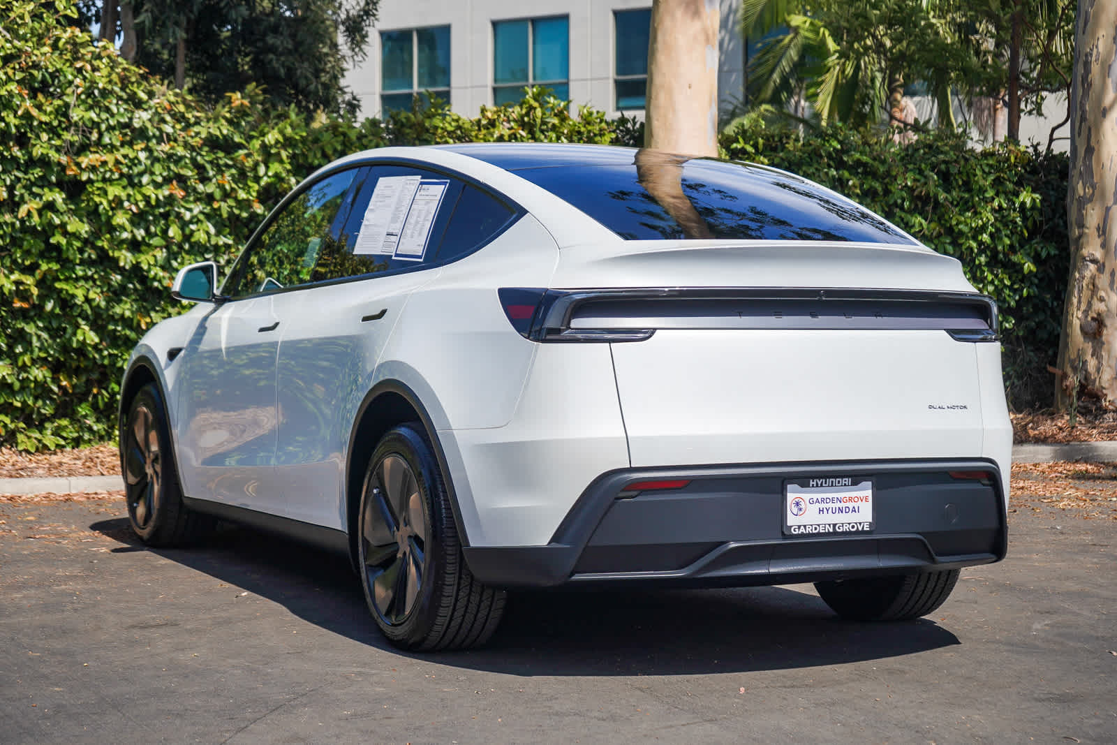 Thumbnail: 2026 Tesla Model Y - 4