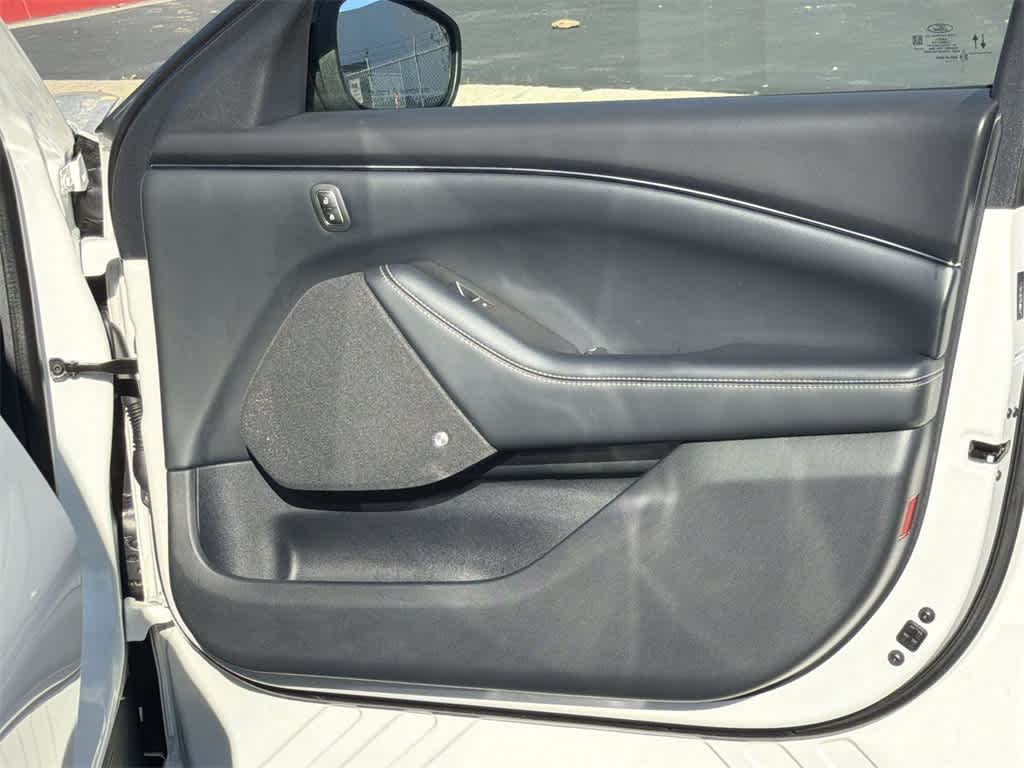 Thumbnail: 2021 Ford Mustang Mach-E - 40