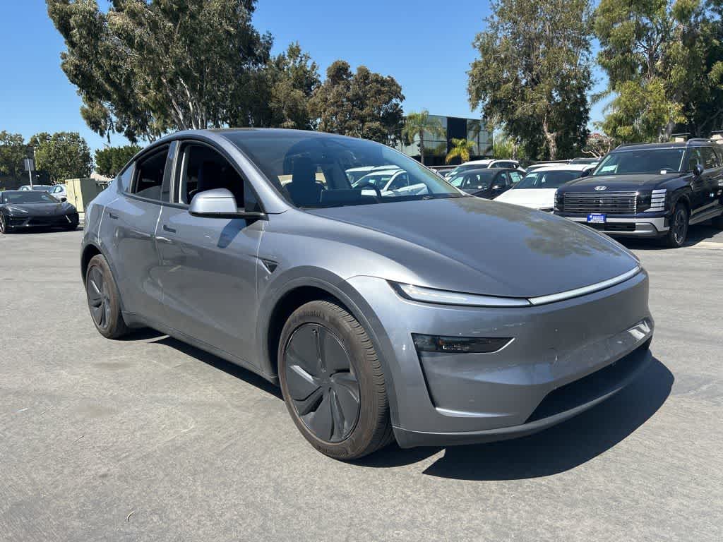 Used 2026 Tesla Model Y Premium with VIN 7SAYGDEE6TF419117 for sale in Garden Grove, CA