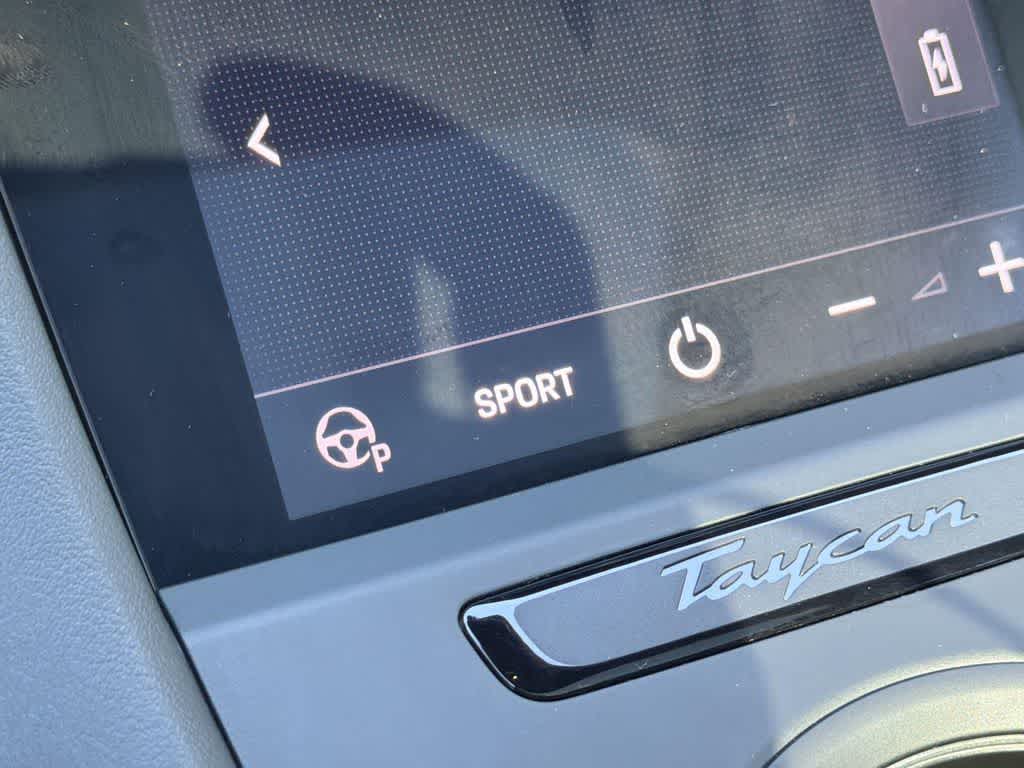 Thumbnail: 2023 Porsche Taycan - 22