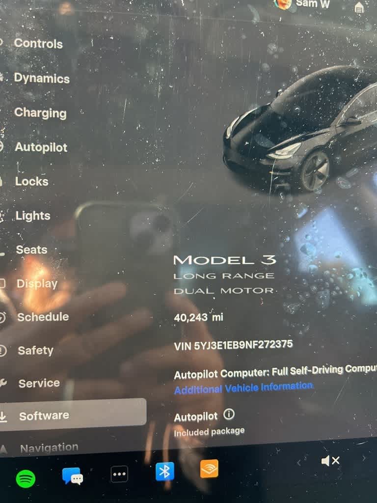 Thumbnail: 2022 Tesla Model 3 - 11