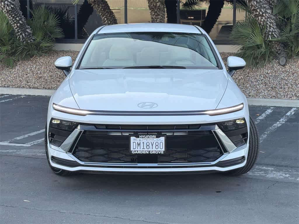 2025 Hyundai Sonata SE photo 2