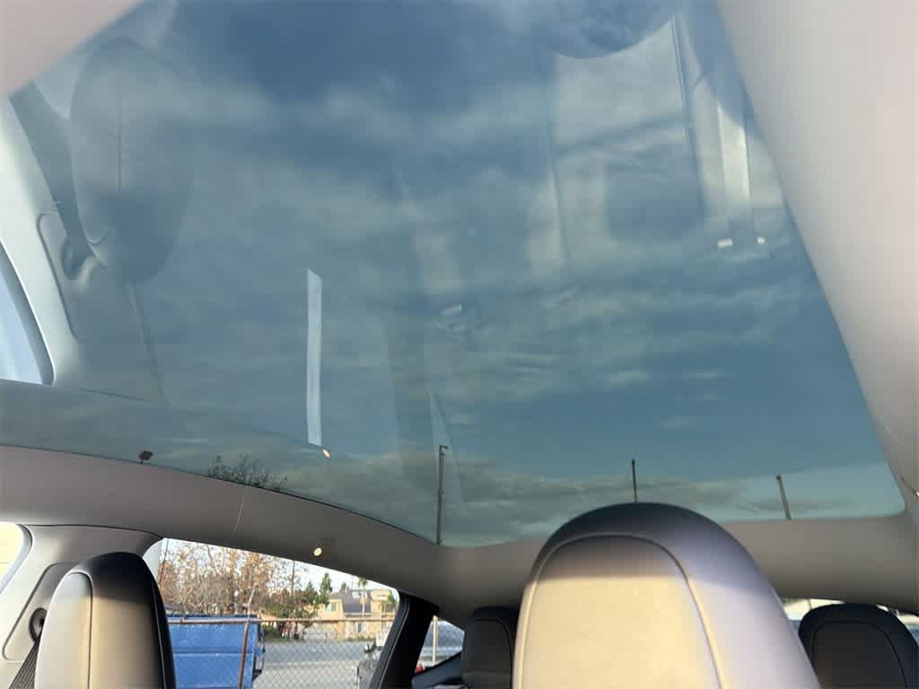 Thumbnail: 2024 Tesla Model Y - 11