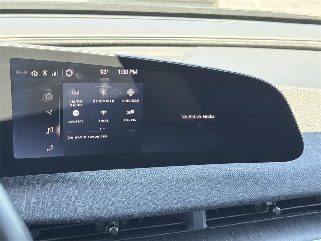 Thumbnail: 2024 Lucid Air - 19