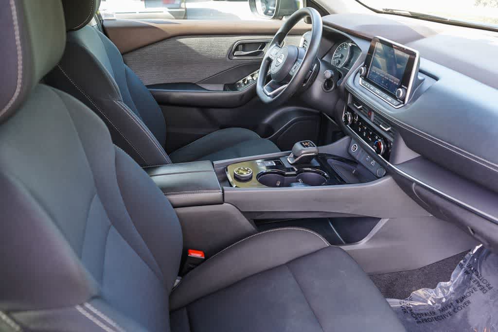 Thumbnail: 2023 Nissan Rogue - 16
