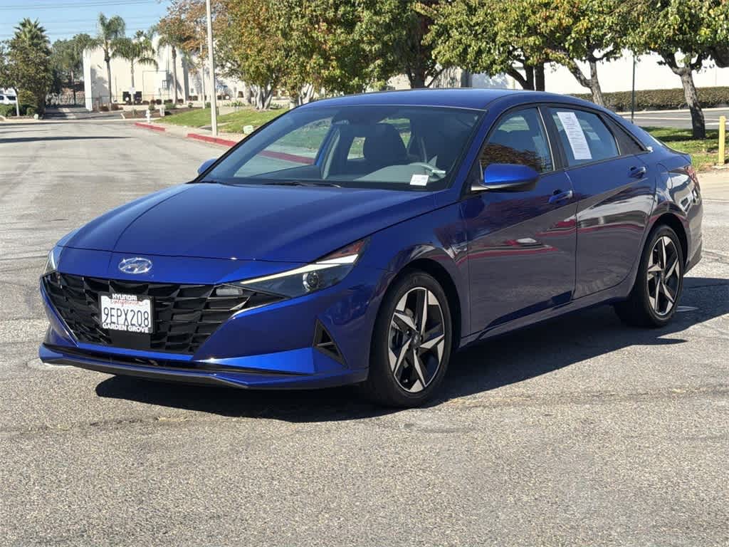Thumbnail: 2023 Hyundai Elantra - 8