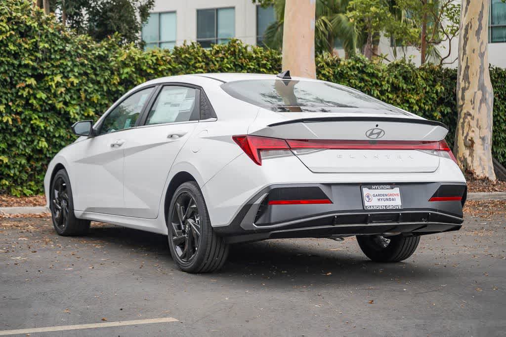 Thumbnail: 2026 Hyundai Elantra - 4