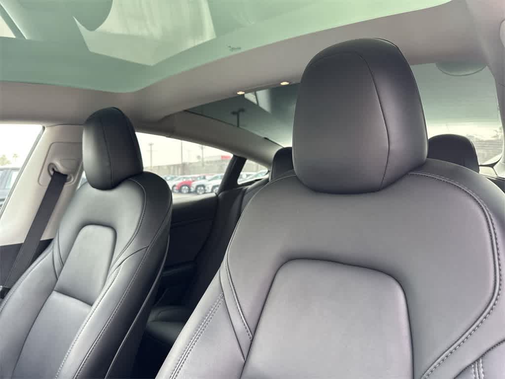 Thumbnail: 2023 Tesla Model 3 - 28