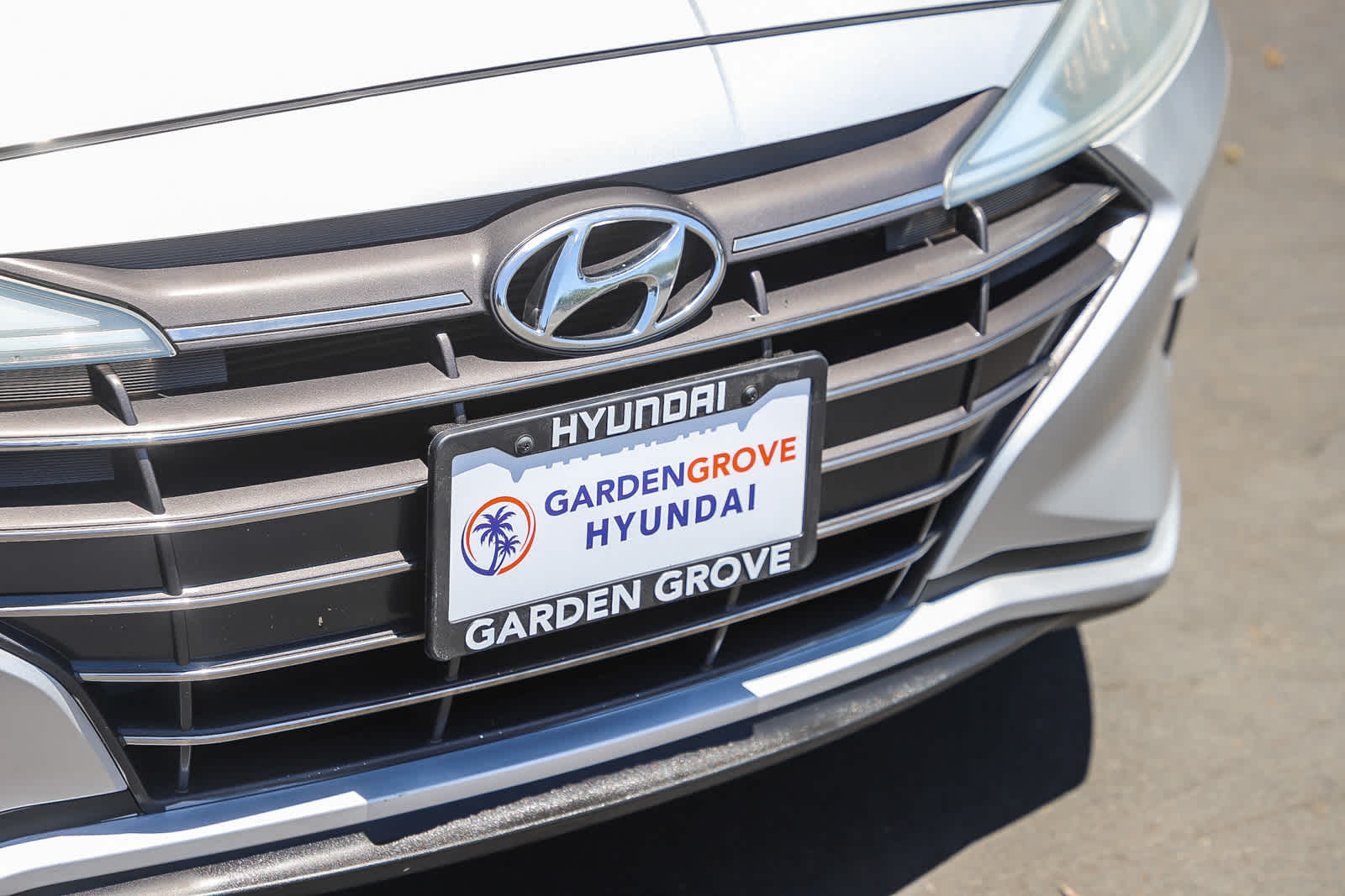Thumbnail: 2019 Hyundai Elantra - 4