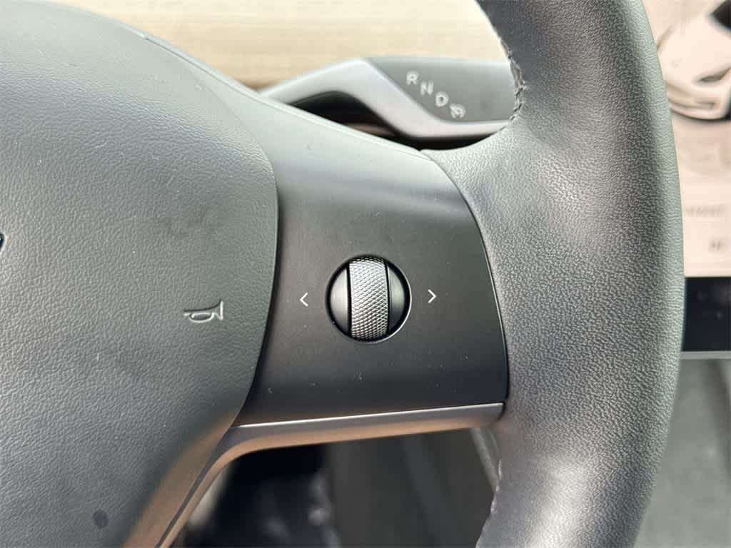 Thumbnail: 2023 Tesla Model 3 - 14