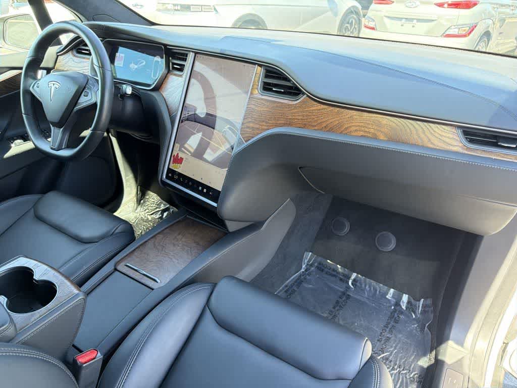 Thumbnail: 2020 Tesla Model X - 43