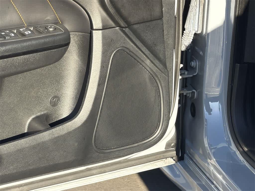 Thumbnail: 2022 Dodge Charger - 24