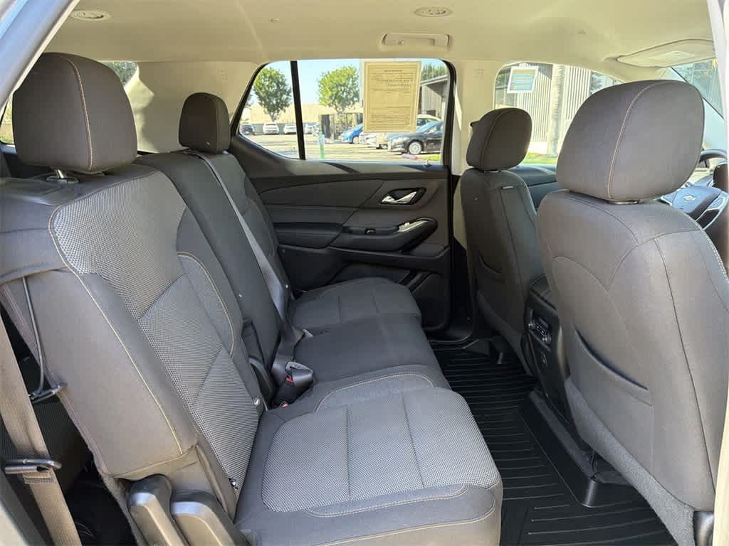 Thumbnail: 2019 Chevrolet Traverse - 31
