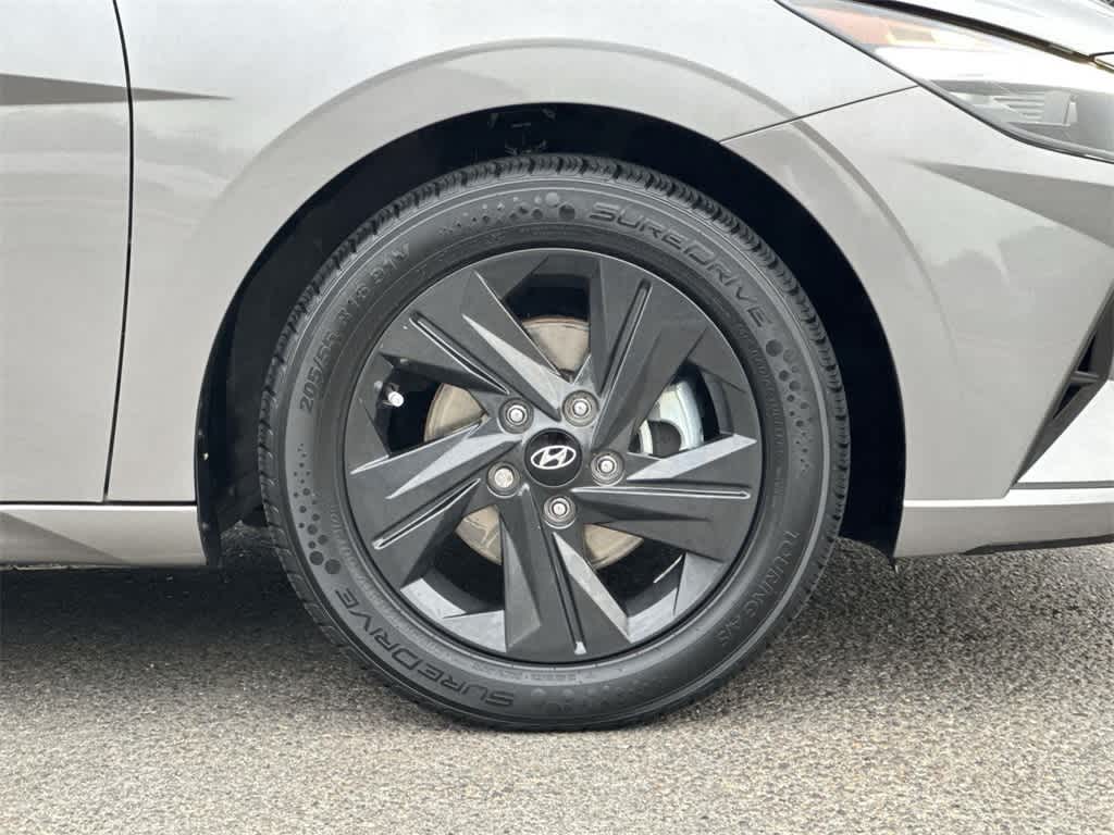 Thumbnail: 2023 Hyundai Elantra - 42