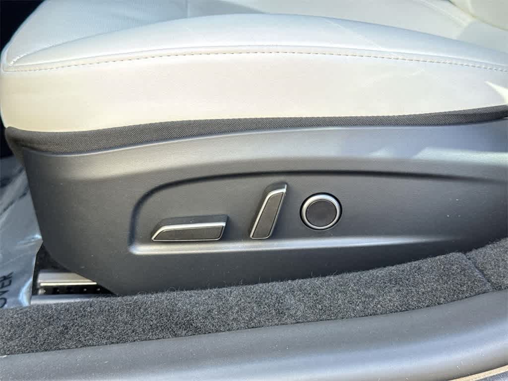 Thumbnail: 2025 Tesla Model 3 - 27