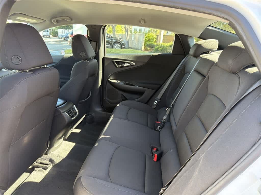 Thumbnail: 2024 Chevrolet Malibu - 30