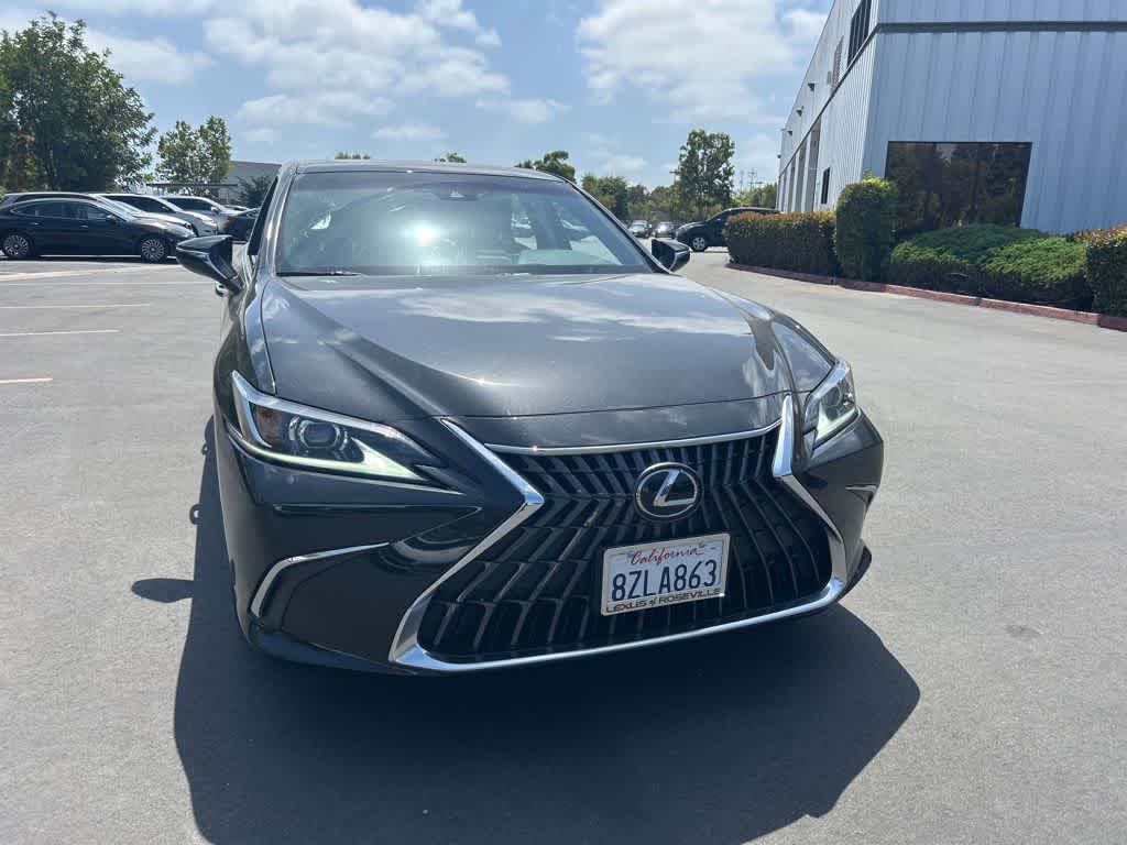 2022 Lexus ES 350 350's photo