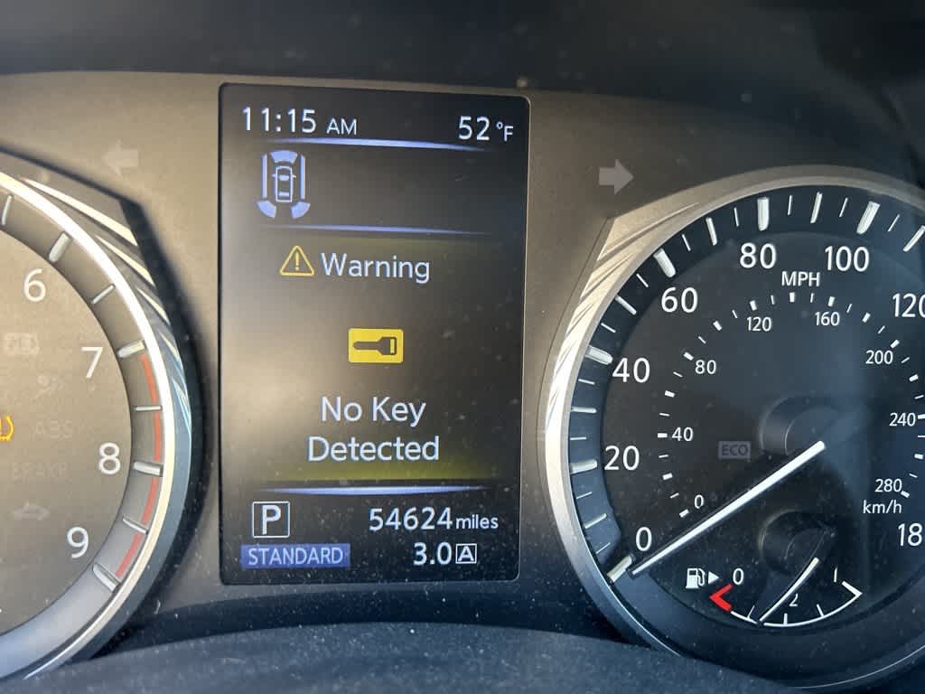 Thumbnail: 2022 INFINITI Q50 - 9