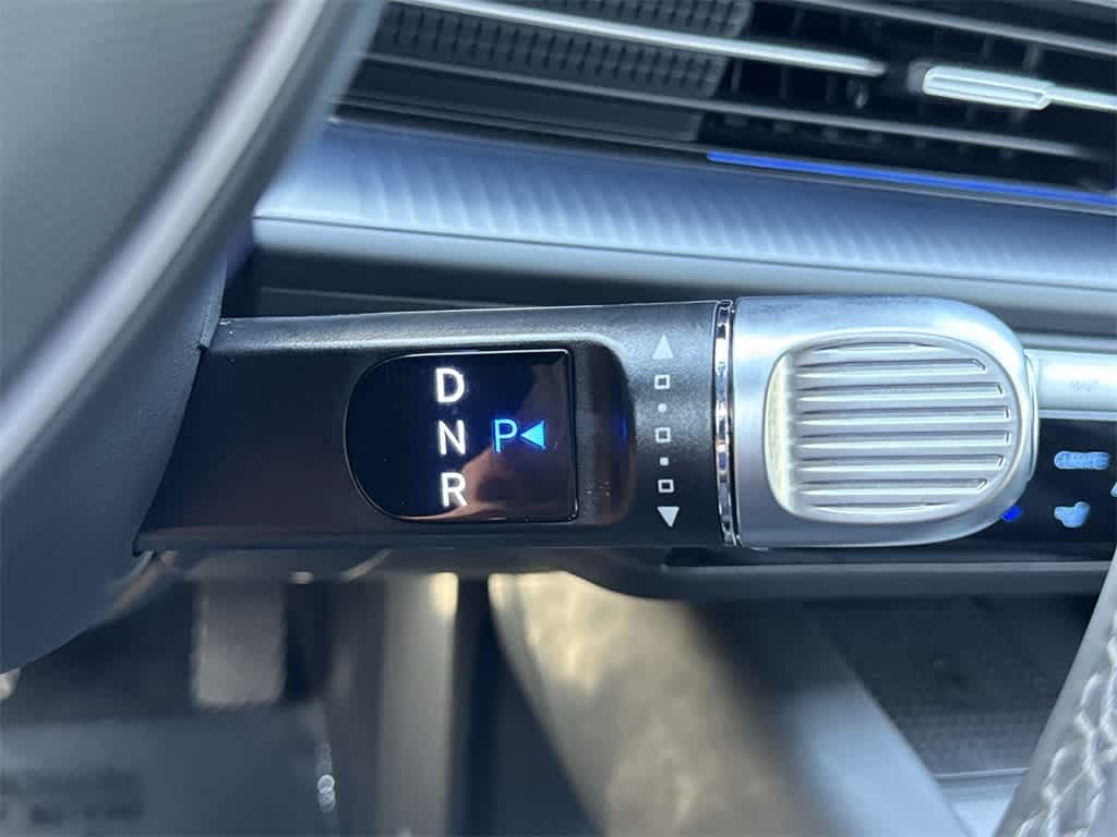 Thumbnail: 2025 Hyundai Ioniq 6 - 17