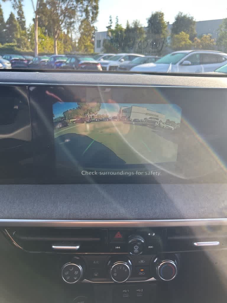 Thumbnail: 2025 Nissan Kicks - 10