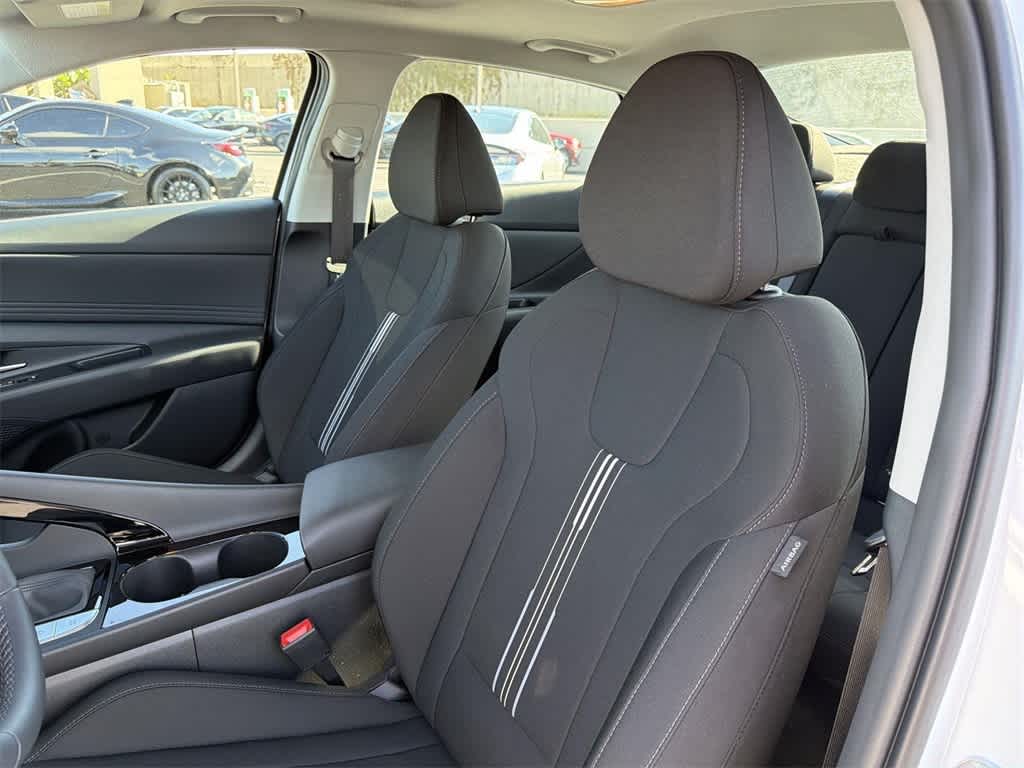 Thumbnail: 2025 Hyundai Elantra - 29