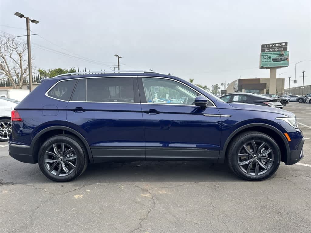 Thumbnail: 2022 Volkswagen Tiguan - 7