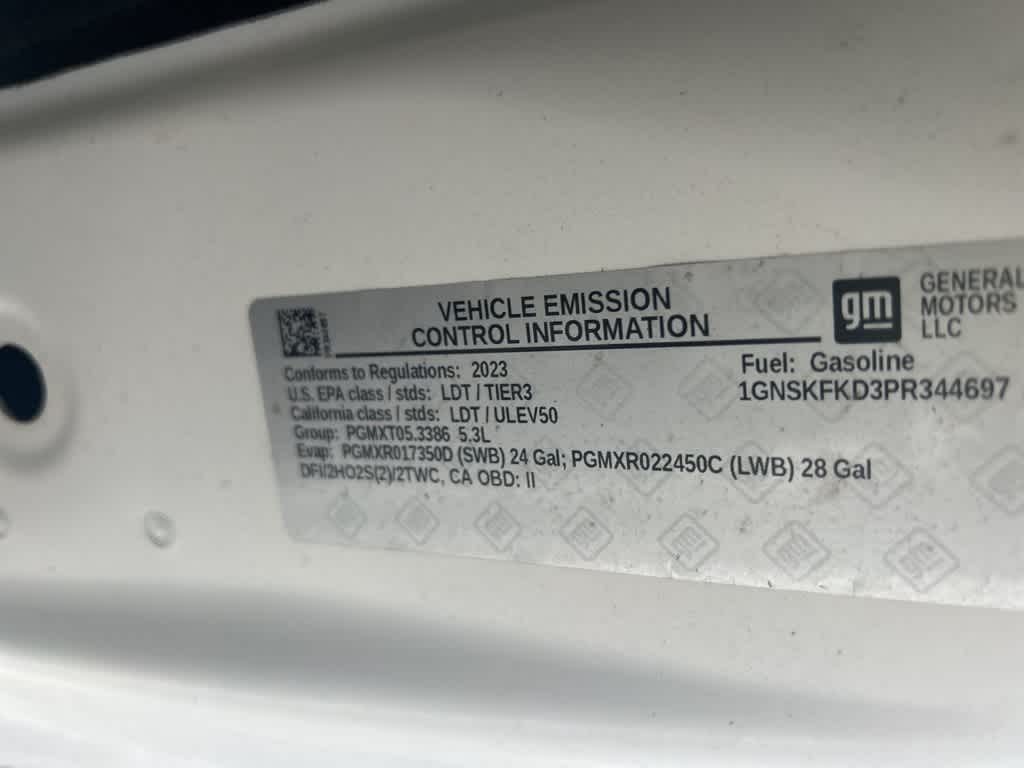 Thumbnail: 2023 Chevrolet Suburban - 8