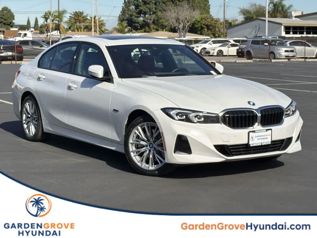 2023 BMW 3 Series 330e