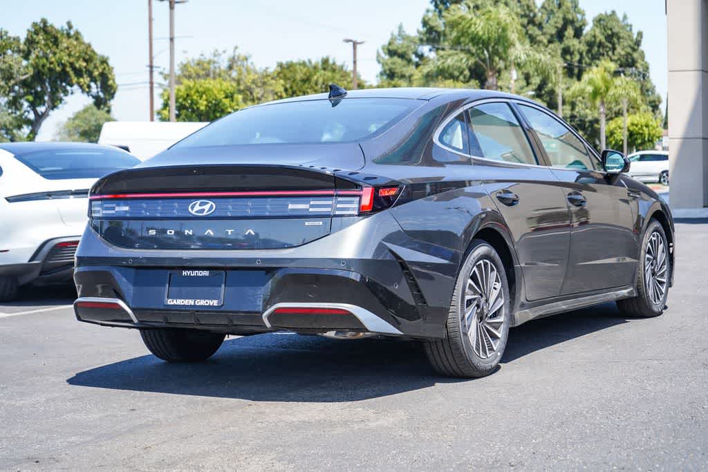Thumbnail: 2026 Hyundai Sonata - 4