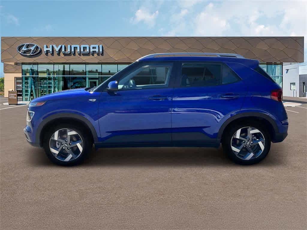 Thumbnail: 2024 Hyundai Venue - 3