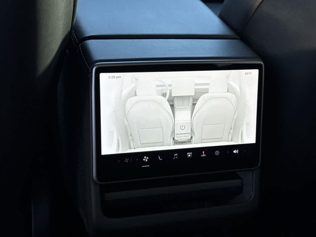 Thumbnail: 2025 Tesla Model 3 - 31