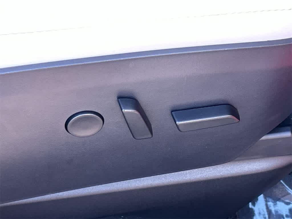 Thumbnail: 2021 Tesla Model X - 49