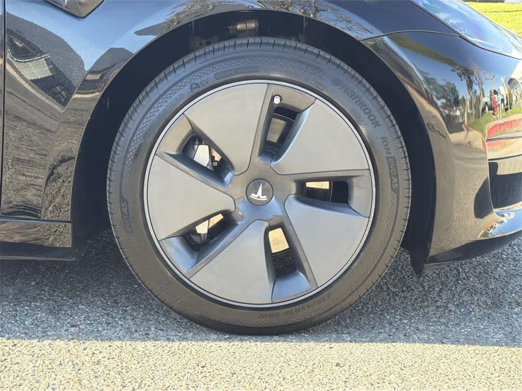 Thumbnail: 2022 Tesla Model 3 - 43