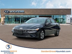 2025 Hyundai Elantra Hybrid Limited Sedan