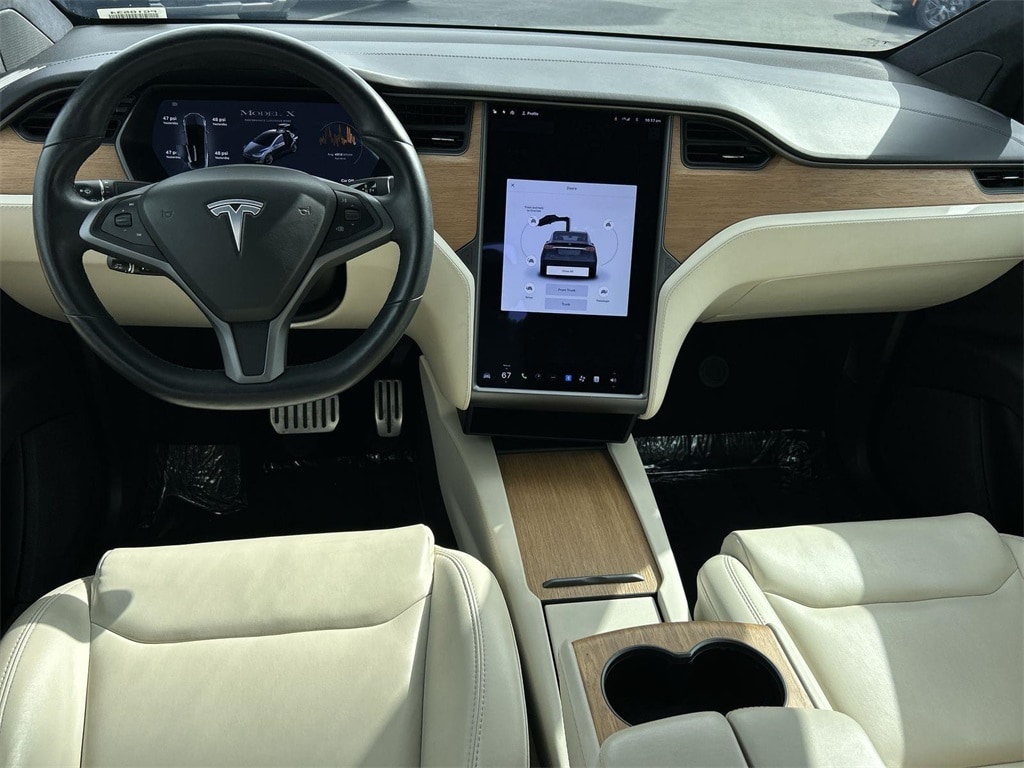 Thumbnail: 2020 Tesla Model X - 12