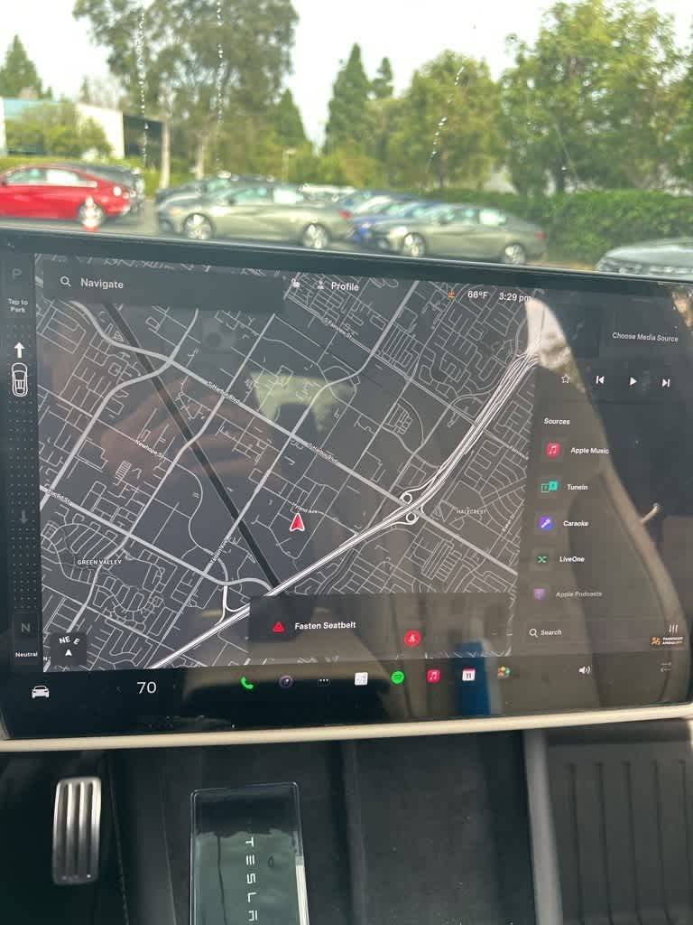 Thumbnail: 2023 Tesla Model X - 12