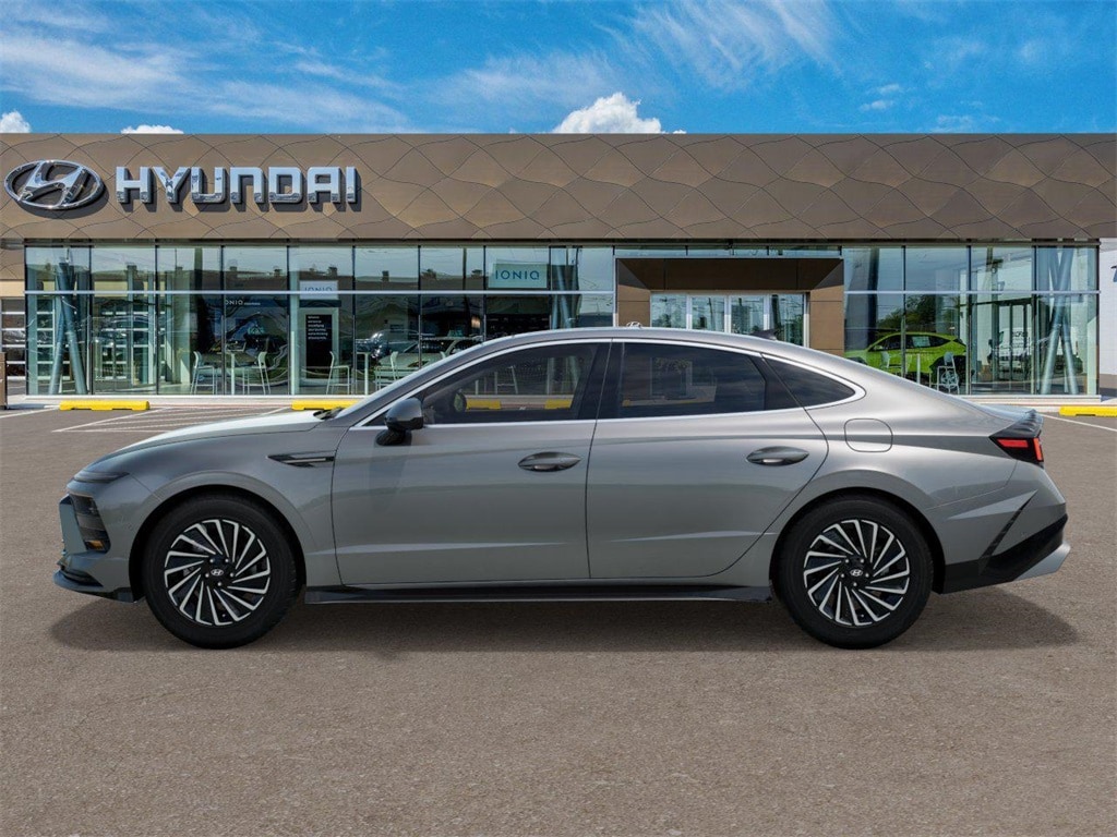 Thumbnail: 2025 Hyundai Sonata - 3
