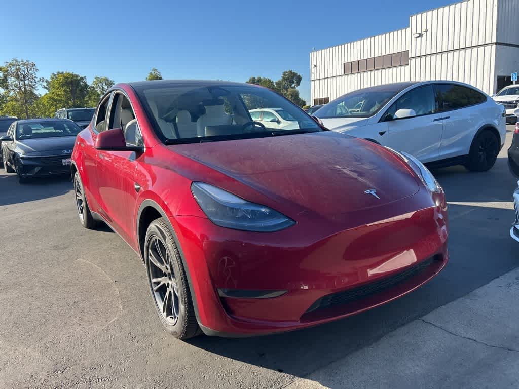 Used 2025 Tesla Model Y Long Range with VIN 7SAYGDEE3SA355954 for sale in Garden Grove, CA