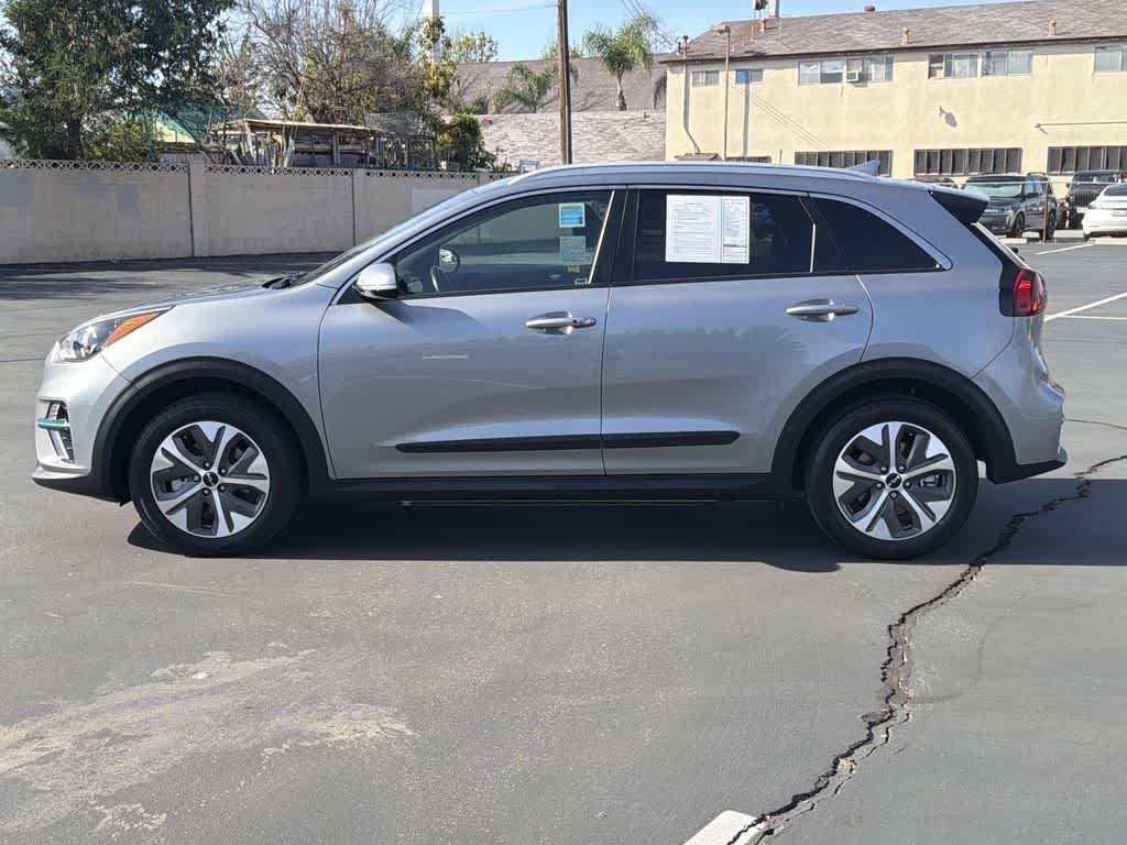Thumbnail: 2022 Kia Niro - 3
