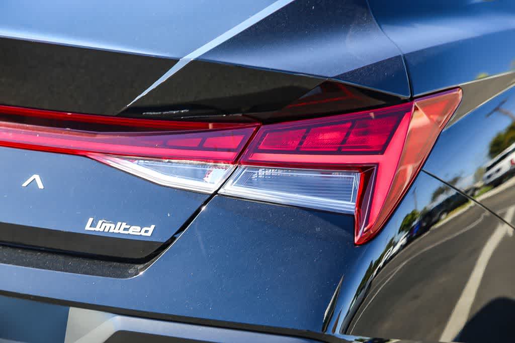 Thumbnail: 2025 Hyundai Elantra - 9
