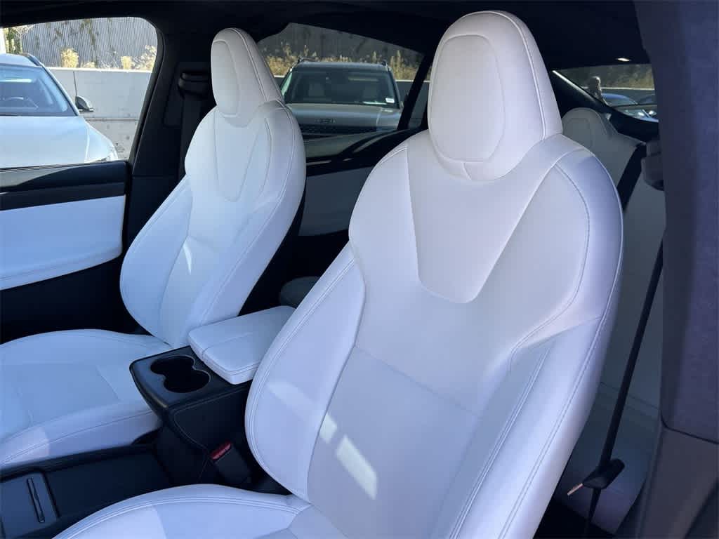 Thumbnail: 2021 Tesla Model X - 41