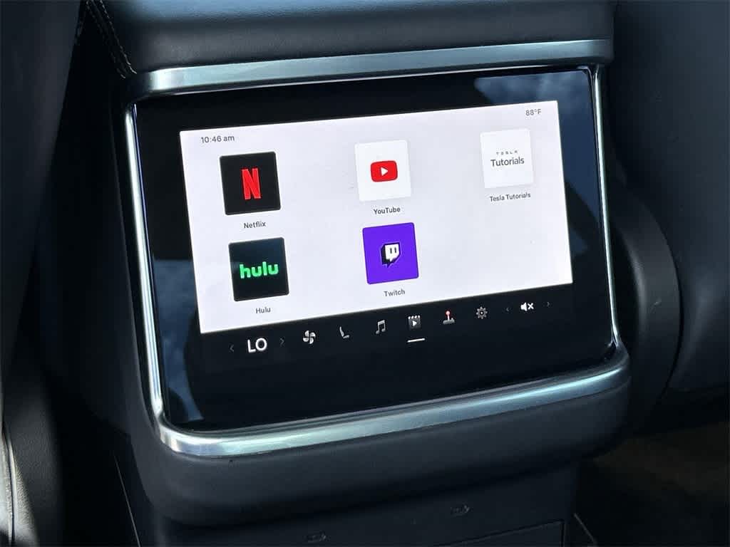 Thumbnail: 2022 Tesla Model X - 31