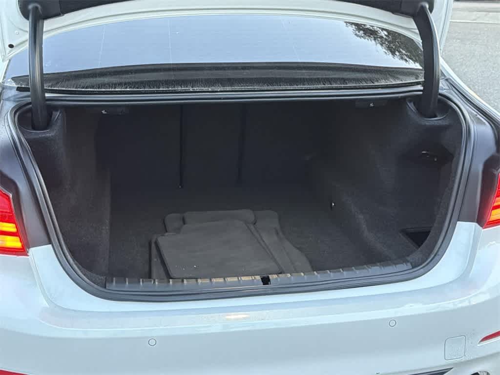 Thumbnail: 2020 BMW 5 Series - 30