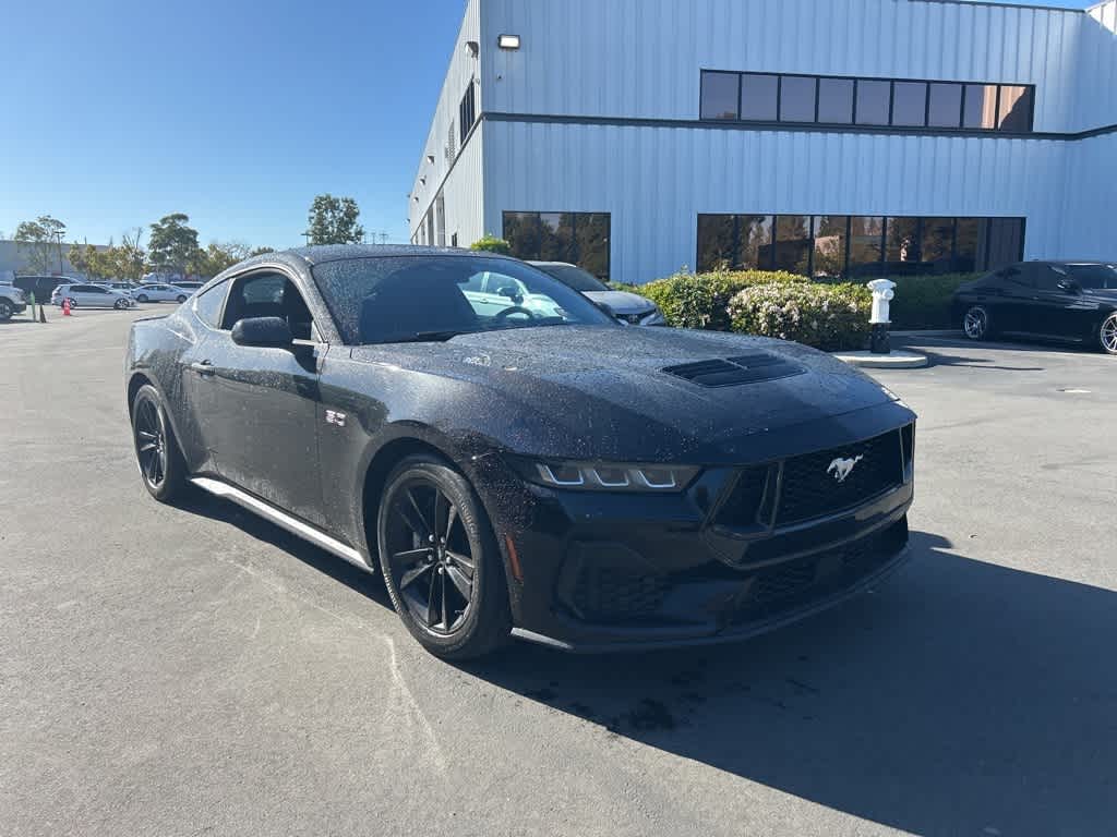 Thumbnail: 2025 Ford Mustang - 2